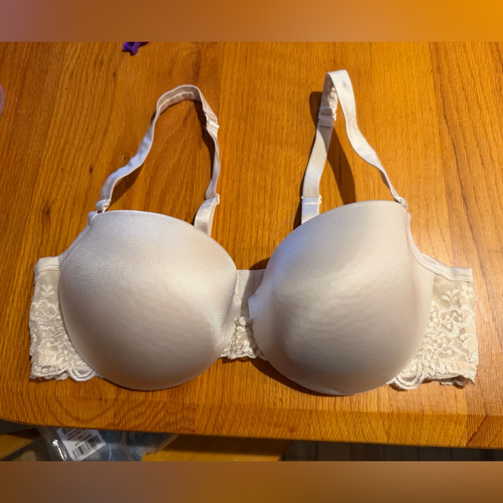 Cacique bra, fully convertible